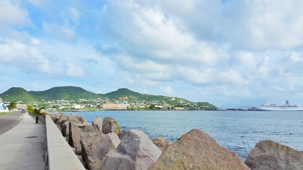 St Kitts cruise: Walking tour after your St Kitts excursion on a Caribbean cruise to St Kitts