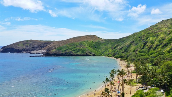 Beaches near Honolulu: Hanauma Bay, Oahu, Hawaii