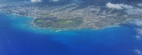 What to wear on a flight to Hawaii: Long flight to Hawaii on plane, Honolulu airport, Oahu