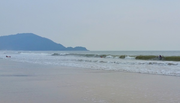 Agonda Beach Huts: Bodyboarding and surfing + Best places for water sports in South Goa, India