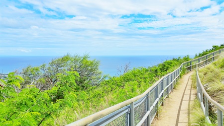 Can you hike Diamond Head in flip flops? What to wear in Hawaii + What to pack for Hawaii, Oahu hikes