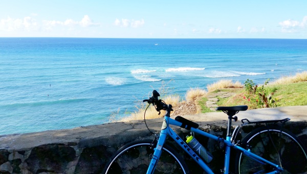 How to get to Hanauma Bay biking: Diamond Head Road scenic overlook, Oahu, Hawaii