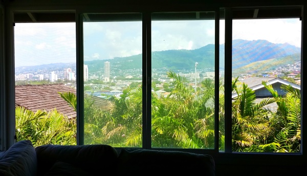 How to use airbnb + How does it work: Tips for finding airbnb host, budget travel tips to save money on vacation