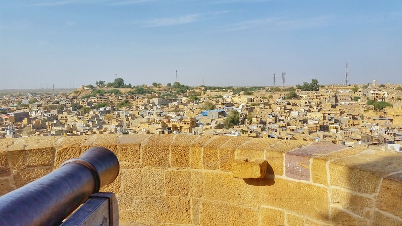 Jaisalmer itinerary, 4 days: Best rooftop views in Jaisalmer Fort, cannon sunset point. Best places to visit in Jaisalmer, Rajasthan, India.